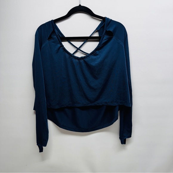 FP Freemovement Elegant Navy Blue Women's crop Top size S - Picture 2 of 10